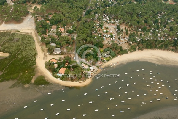 vue aérienne de claouey, bassin ostréicole d Arcachon, Gironde,