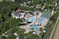 Camping château de la Grenouillère vu du ciel