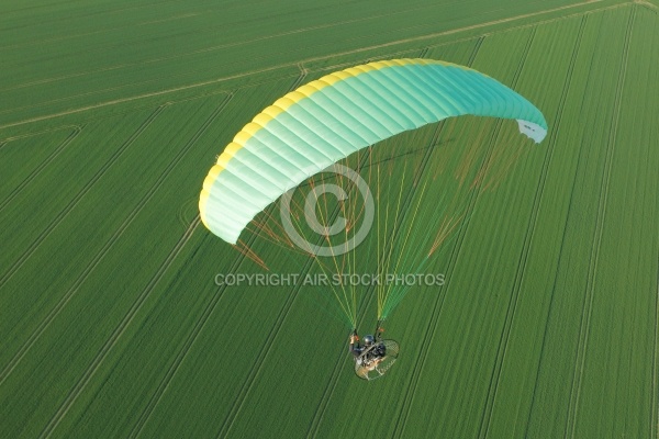 Paramoteur vert
