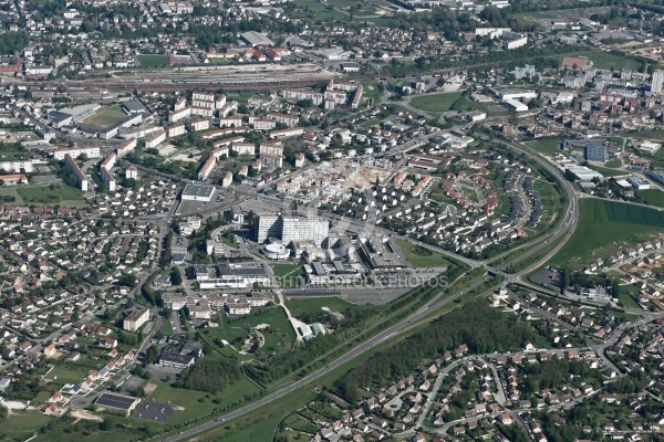 Veu aérienne de Dreux centre hospitalier, 28, Eure-et-Loire Veu aérienne de Dreux centre hospitalier, 28, Eure-et-Loire