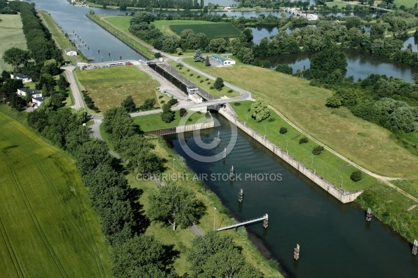 écluse de Kœnigsmacker, Moselle 57 écluse de Kœnigsmacker, Moselle 57